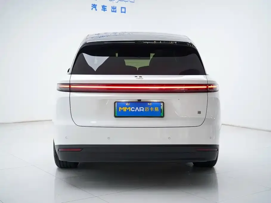 Li Auto Li i8 2025 Standard Edition — Фото автомобиля 15
