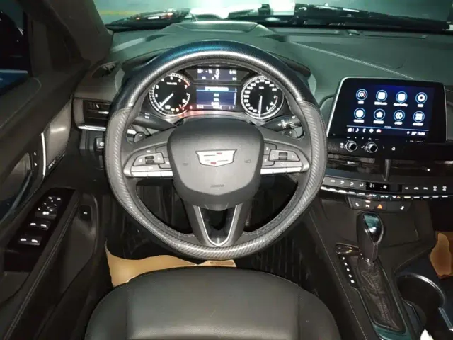 Cadillac CT4 — Фото автомобиля 10