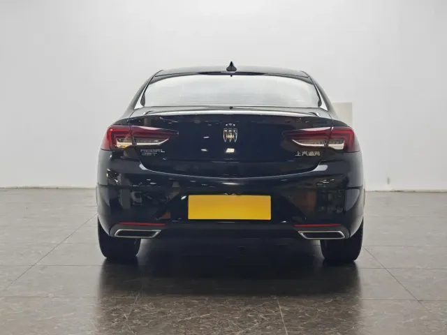 Buick Regal — Фото автомобиля 6