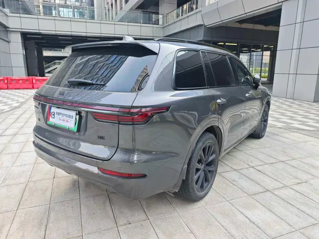 Li Auto ONE — Фото автомобиля 7