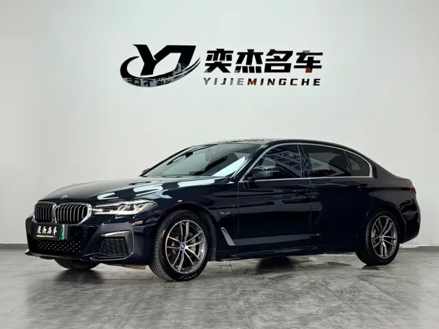 Фотография автомобиля — BMW 5 Series