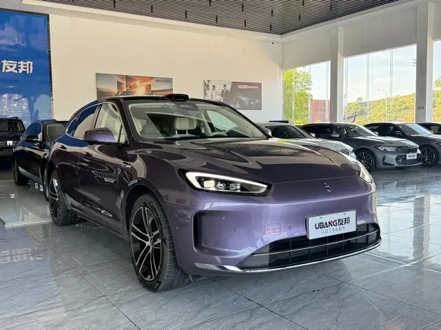 Aito M5 — Фото автомобиля 3