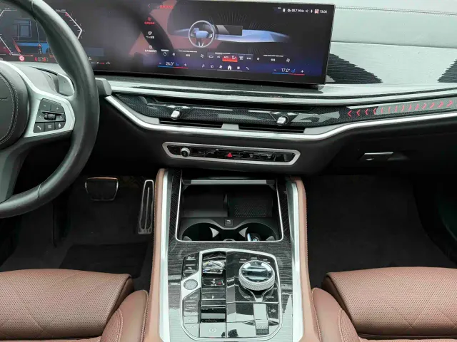 BMW X6 — Фото автомобиля 13