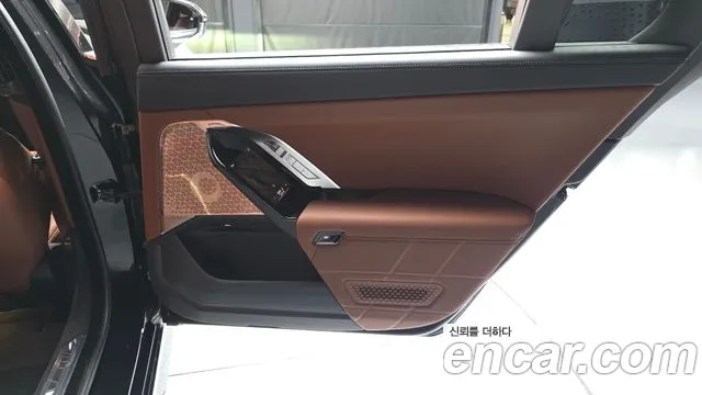 BMW 7 Series — Фото автомобиля 14