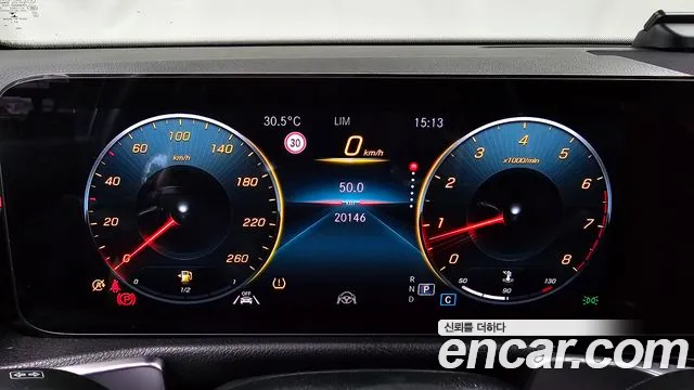 Mercedes-Benz GLB-Class — Фото автомобиля 8