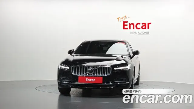 Volvo S90 — Фото автомобиля 3