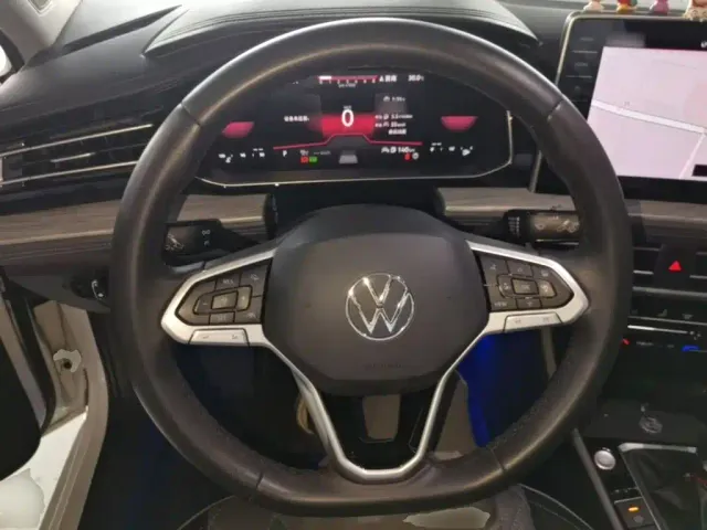 Volkswagen Sagitar — Фото автомобиля 10