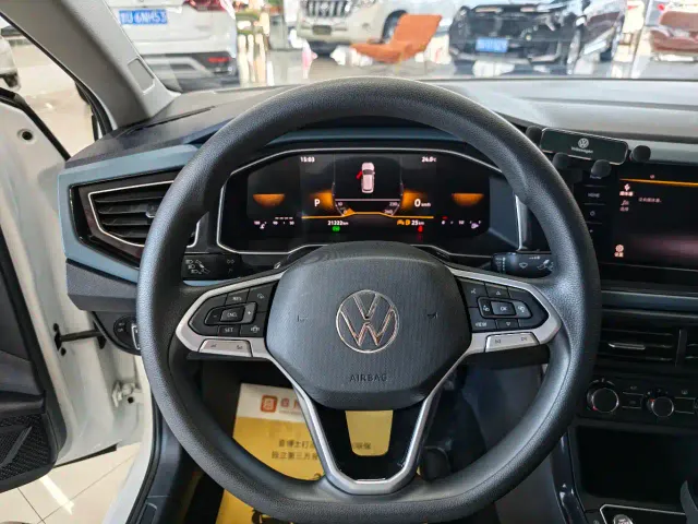 Volkswagen Lavida — Фото автомобиля 7