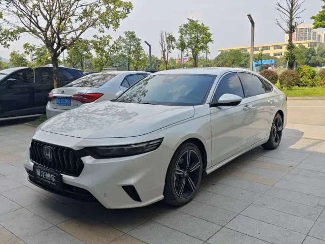 Фотография автомобиля — Honda Inspire