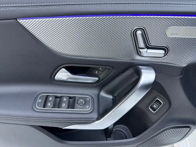 Mercedes-Benz A-Class — Фото автомобиля 8