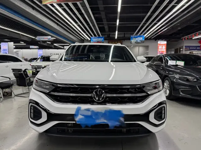 Volkswagen T-Roc — Фото автомобиля 2