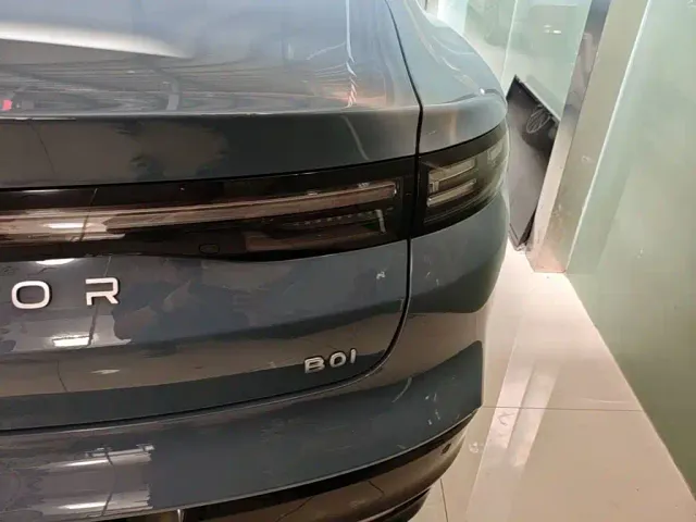 Leapmotor B01 — Фото автомобиля 7