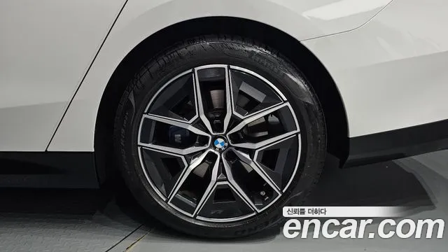 BMW 5-Series 5 серия (G60) 523d xDrive M Sport — Фото автомобиля 19