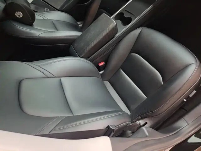Tesla Model 3 — Фото автомобиля 24