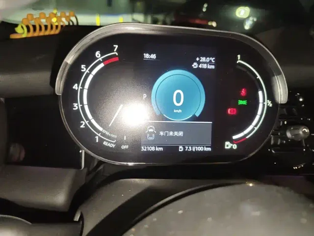 MINI Hatch — Фото автомобиля 7