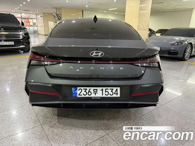 Hyundai Avante CN7 — Фото автомобиля 4
