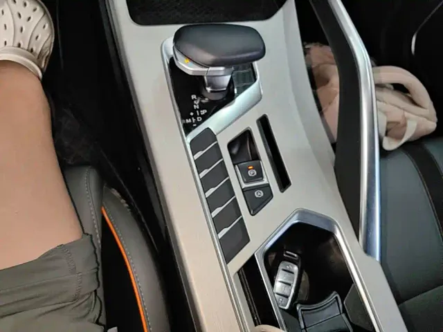 Geely Binyue — Фото автомобиля 9