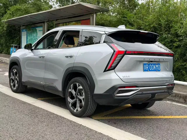 Geely Boyue L — Фото автомобиля 27