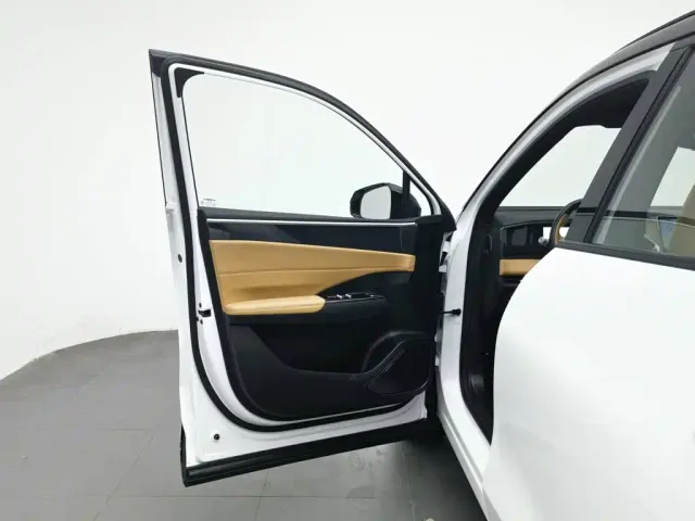 Geely Galaxy L7 — Фото автомобиля 8