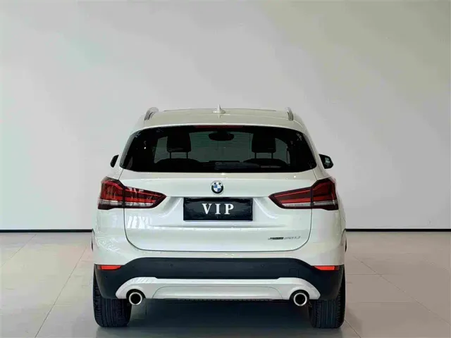 BMW X1 — Фото автомобиля 8