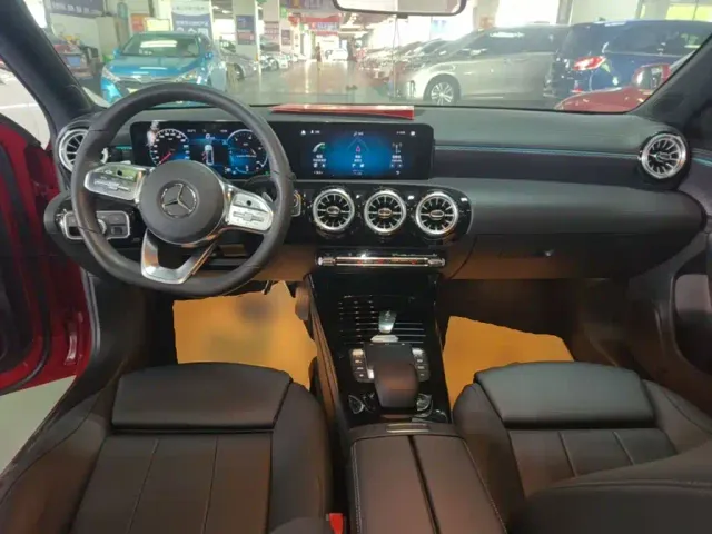 Mercedes-Benz A-Class — Фото автомобиля 9