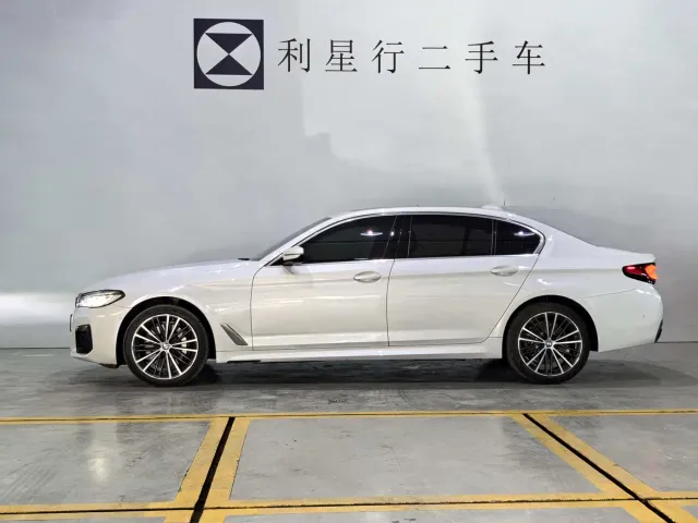 BMW 5 Series — Фото автомобиля 4