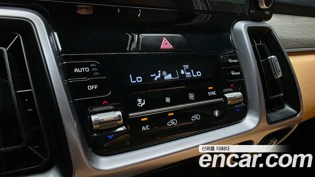 Kia Sorento Sorento 4-е поколение Дизель 2.2 2WD — Фото автомобиля 16