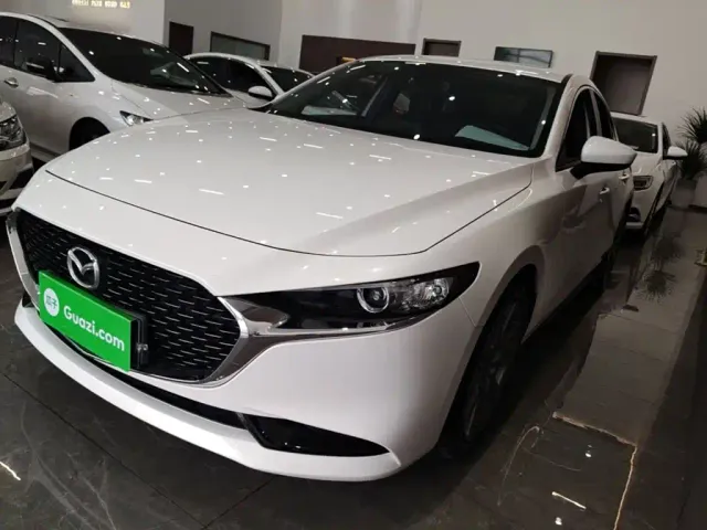 Фотография автомобиля — Mazda Axela