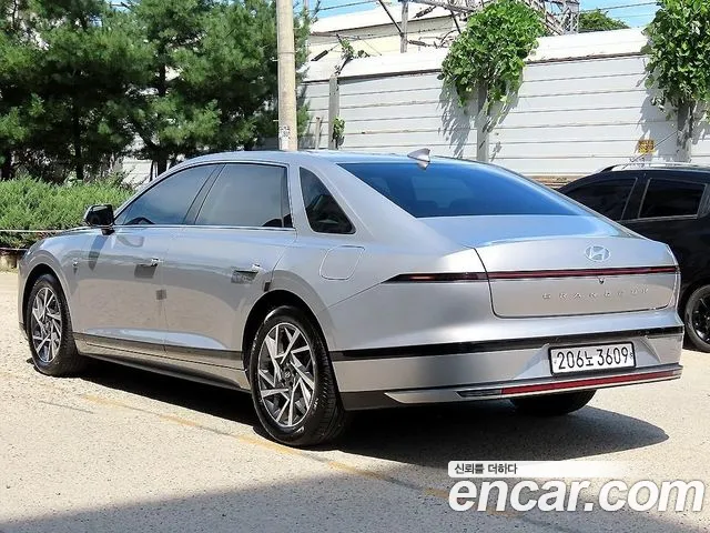 Hyundai Grandeur GN7 — Фото автомобиля 3