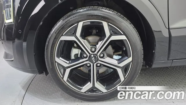 Kia Niro The All New Niro Signature — Фото автомобиля 4
