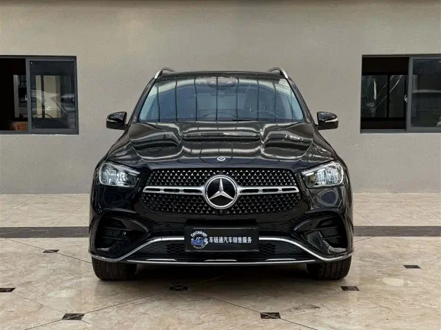 Mercedes-Benz GLE-Class — Фото автомобиля 2
