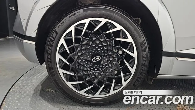 Hyundai Ioniq 5 — Фото автомобиля 6