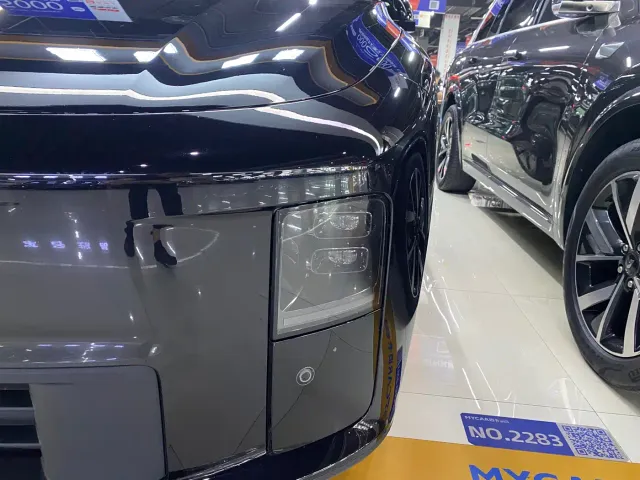 Li Auto i6 — Фото автомобиля 11