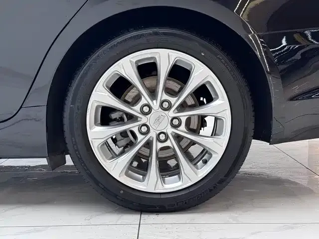 Cadillac CT5 — Фото автомобиля 5