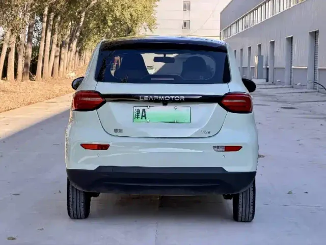 Leapmotor T03 — Фото автомобиля 8