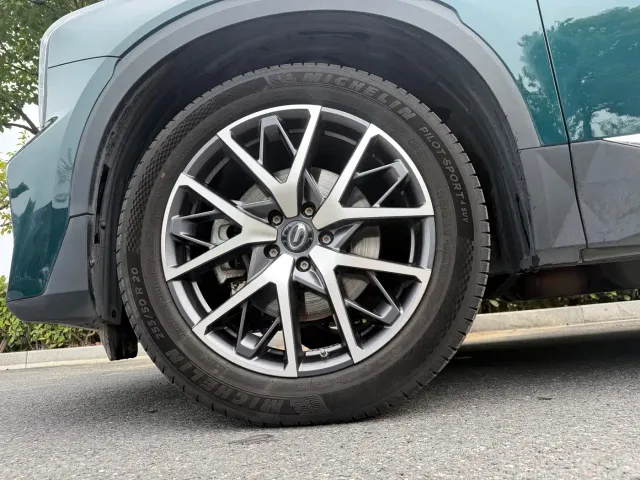GAC Trumpchi GS8 — Фото автомобиля 23