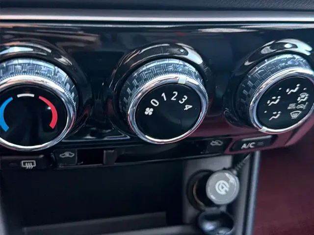 Toyota YARiS L Zhi Xuan — Фото автомобиля 22