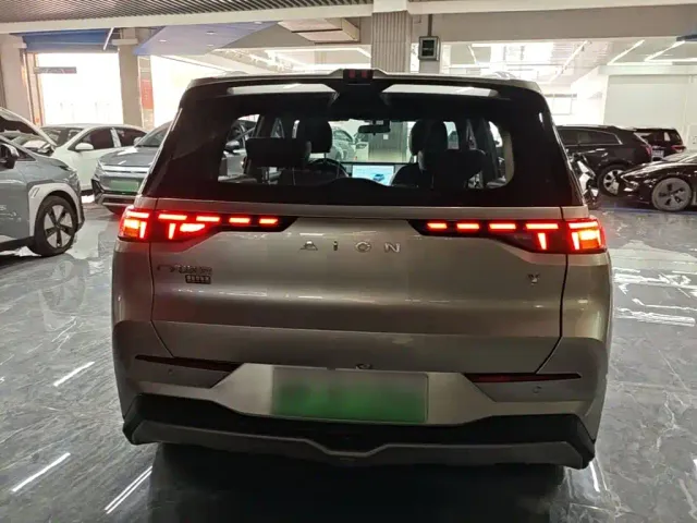 GAC Aion Y — Фото автомобиля 5