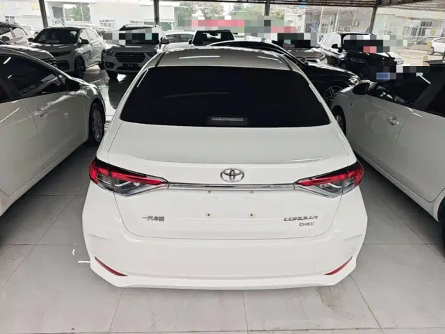 Toyota Corolla — Фото автомобиля 5