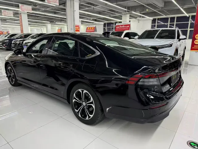 Honda Accord — Фото автомобиля 7