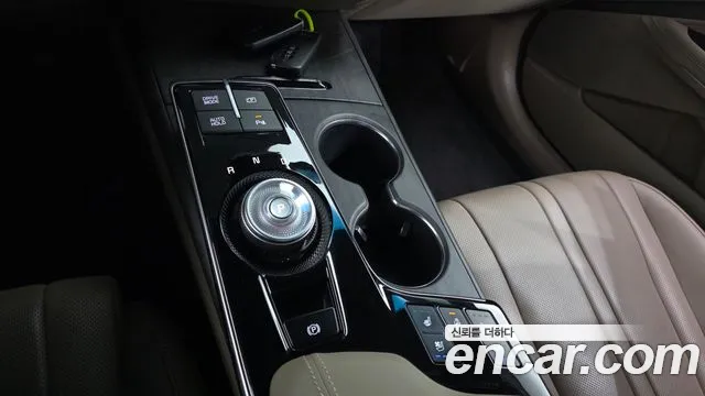 Kia K8 Hybrid — Фото автомобиля 16