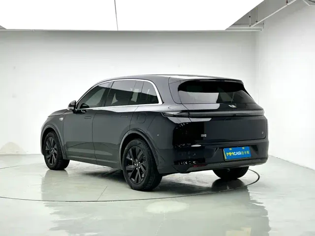 Li Auto L7 — Фото автомобиля 2