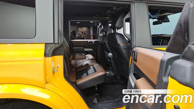 Ford Bronco 6th Gen — Фото автомобиля 18
