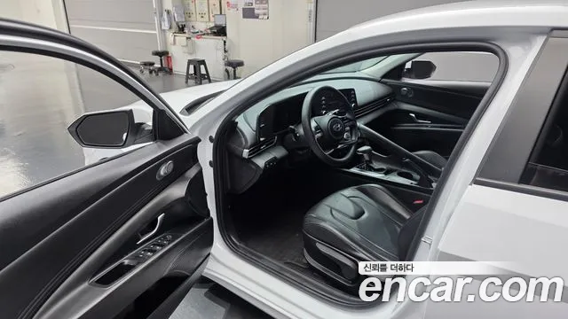 Hyundai AVANTE Avante (CN7) 1.6 LPi (Для проката) — Фото автомобиля 10
