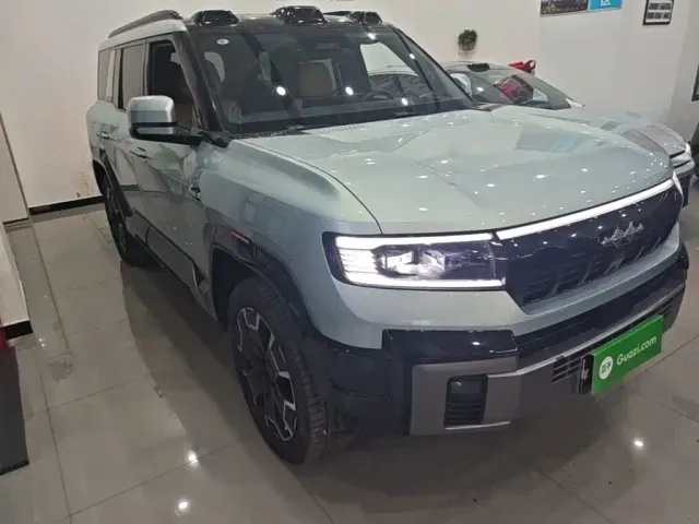 BYD FangChengBao Leopard 8 — Фото автомобиля 3