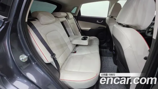 Hyundai Kona — Фото автомобиля 20