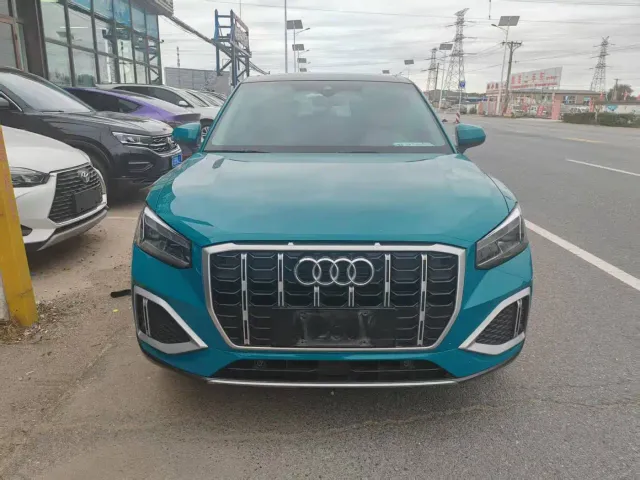 Audi Q2L — Фото автомобиля 2