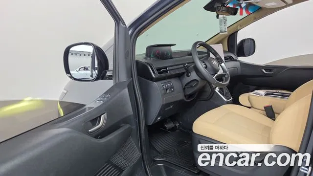 Hyundai Staria Staria — Фото автомобиля 10