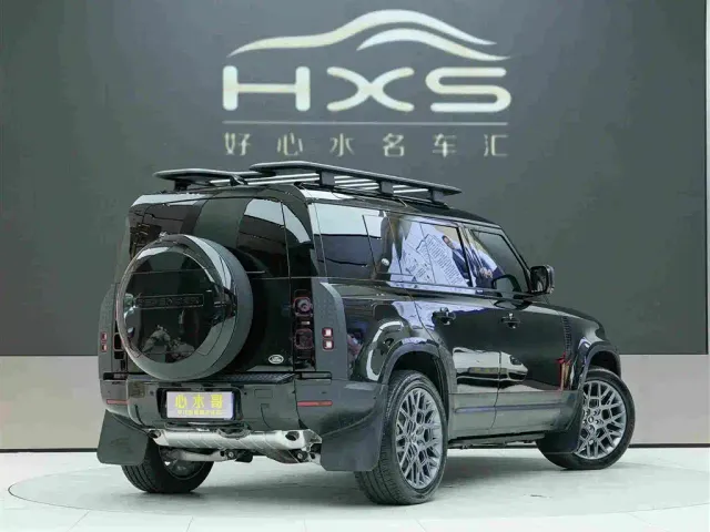 Land Rover Defender — Фото автомобиля 4