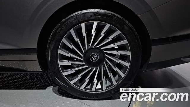 Hyundai Grandeur GN7 — Фото автомобиля 6